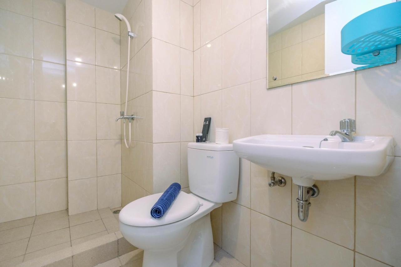 Homey 2br @ Springlake Summarecon By Travelio Apartemen *